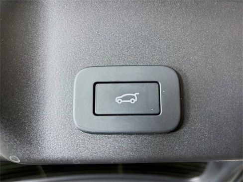 Used 2026 Land Rover Range Rover Evoque S image 26