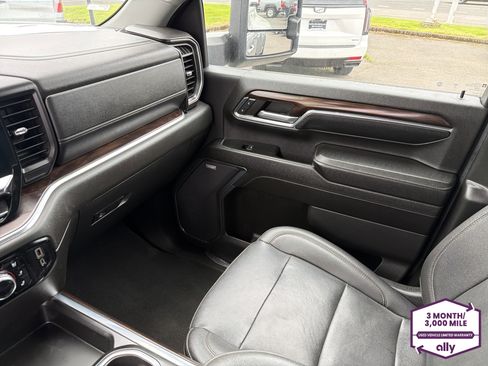 Used 2024 GMC Sierra 3500 SLT w/ SLT Premium Package AWD/4WD image 24