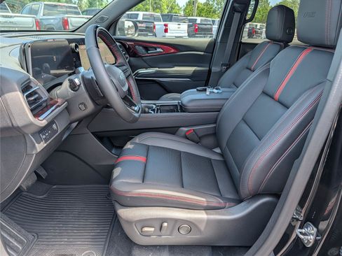 New 2026 Chevrolet Traverse RS FWD image 11