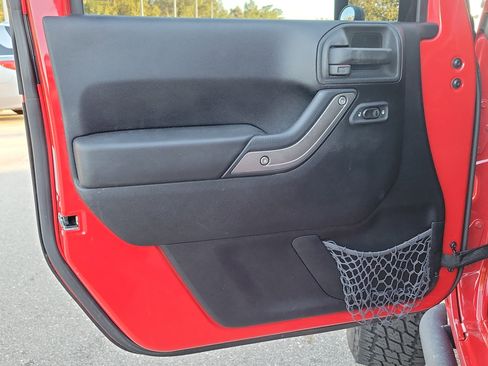 Used 2012 Jeep Wrangler Unlimited Sport image 20