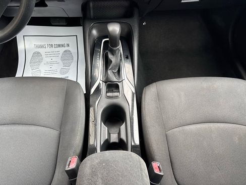 Used 2021 Toyota Corolla LE image 13