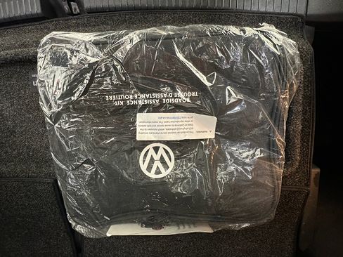 Used 2019 Volkswagen Tiguan S w/ Driver Assistance Package FWD image 18