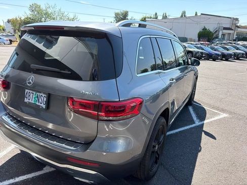 Used 2020 Mercedes-Benz GLB 250 4MATIC image 8