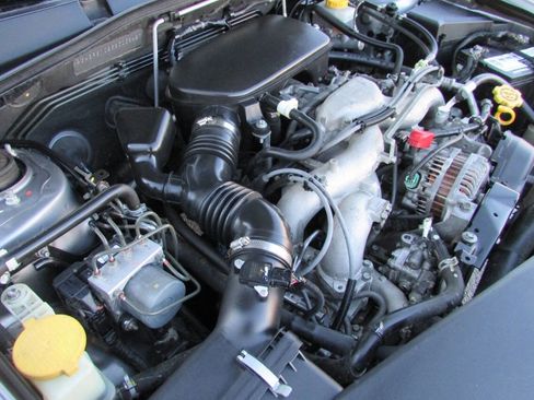 Used 2008 Subaru Outback 2.5i image 11