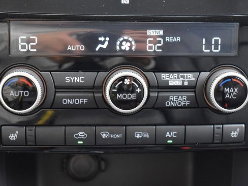 Used 2019 Subaru Ascent Limited AWD/4WD image 24