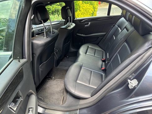Used 2011 Mercedes-Benz E 350 4MATIC Sedan image 30