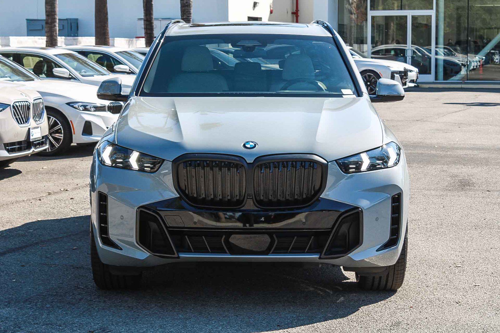 Used 2025 BMW X5 xDrive40i w/ Executive Package AWD/4WD image 2