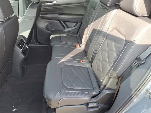 New 2026 Volkswagen Atlas Cross Sport SE image 7