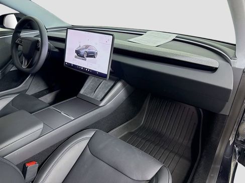 Used 2025 Tesla Model 3 Long Range image 28