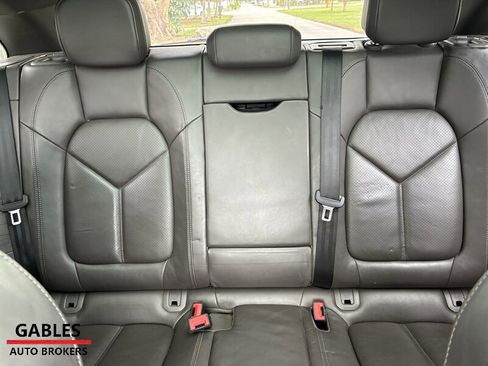 Used 2016 Porsche Macan S image 19