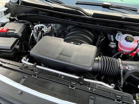 New 2026 GMC Yukon XL AT4 w/ AT4 Premium Package AWD/4WD image 35