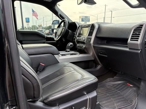 Used 2015 Ford F150 Platinum w/ Equipment Group 701A Luxury AWD/4WD image 12
