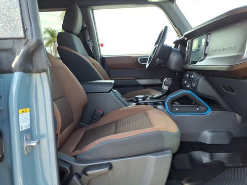 Used 2022 Ford Bronco Outer Banks AWD/4WD image 12
