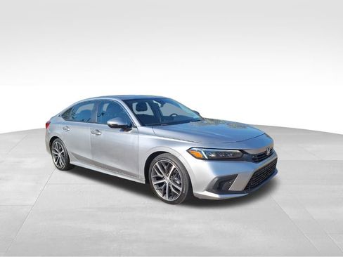 Used 2024 Honda Civic Touring image 7