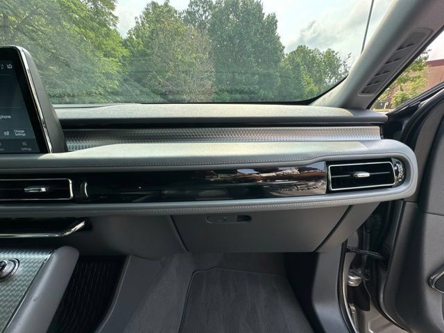 Used 2021 Lincoln Aviator Grand Touring w/ Elements Package Plus AWD/4WD image 16