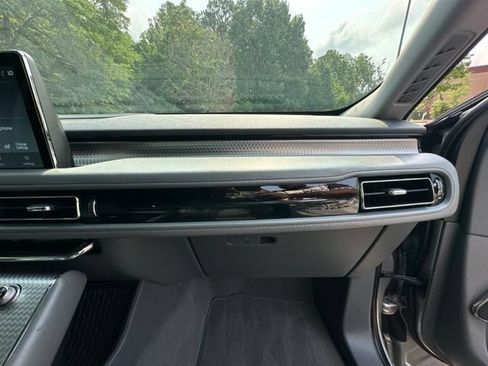 Used 2021 Lincoln Aviator Grand Touring w/ Elements Package Plus AWD/4WD image 16
