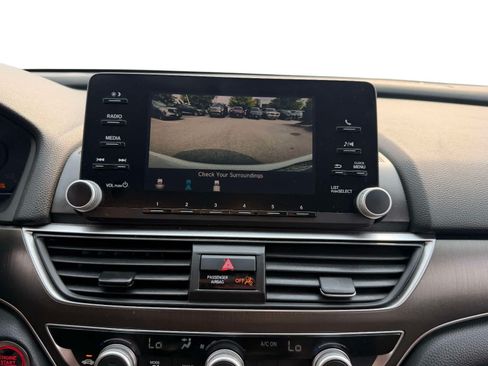 Used 2018 Honda Accord LX image 21