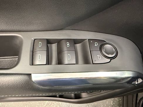 Used 2026 Chevrolet Traverse LT AWD/4WD image 10