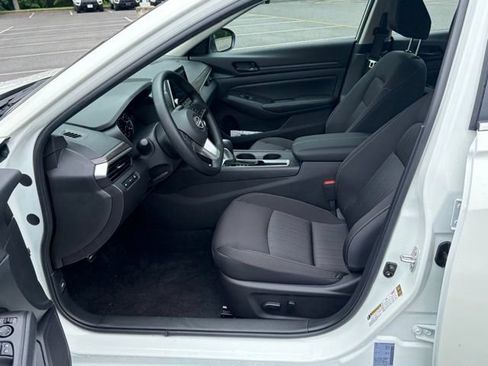 New 2026 Nissan Altima 2.5 SV FWD image 14