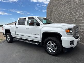 Used 2015 GMC Sierra 2500 Denali w/ Duramax Plus Package AWD/4WD video 1