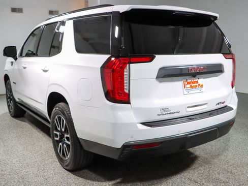 Used 2023 GMC Yukon AT4 w/ AT4 Premium Plus Package AWD/4WD image 9
