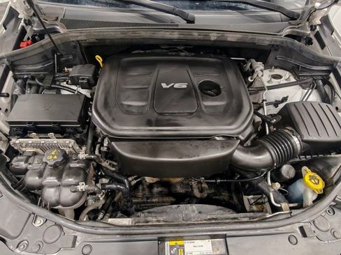 Used 2017 Jeep Grand Cherokee Laredo image 50