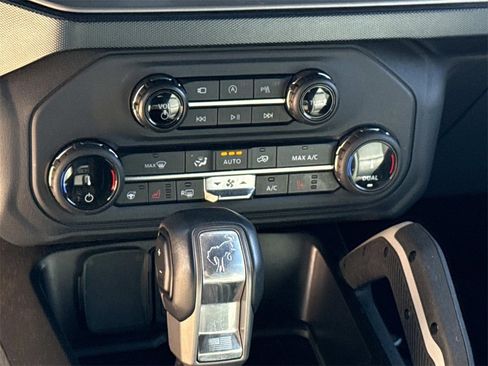 Used 2022 Ford Bronco Outer Banks image 23