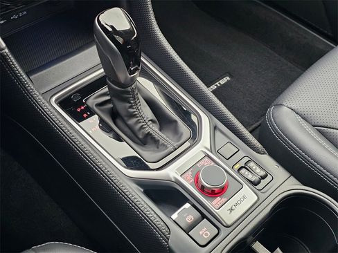 Used 2022 Subaru Forester Limited w/ Popular Package #3 image 36