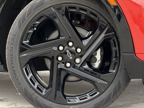 New 2026 Chevrolet Equinox EV RS image 9