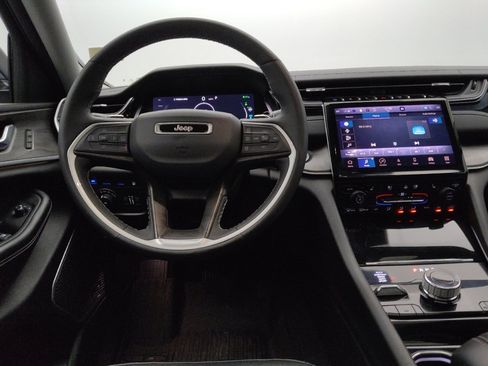 Used 2023 Jeep Grand Cherokee 4WD 4xe w/ Luxury Tech Group II image 22