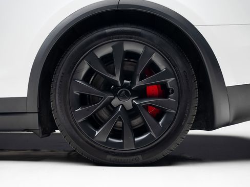 Used 2023 Tesla Model X Plaid image 21