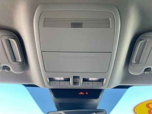 Used 2023 MAZDA CX-30 AWD 2.5 S w/ Premium Package image 22