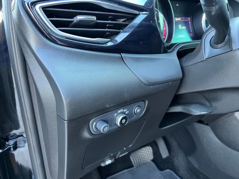 Used 2021 Buick Encore GX Select w/ Sport Touring Package FWD image 19