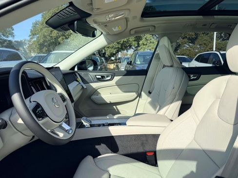 New 2026 Volvo XC60 B5 Ultra w/ Protection Package Premier image 12