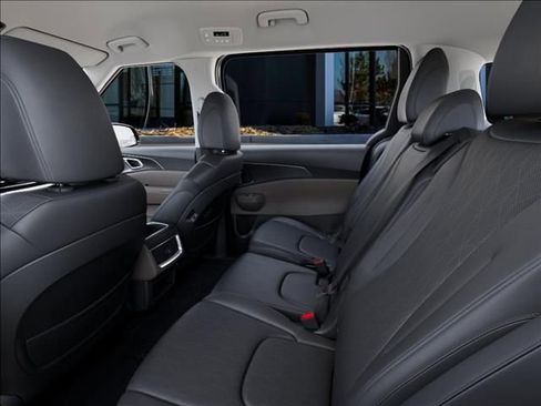 New 2026 Kia Carnival LXS FWD image 18