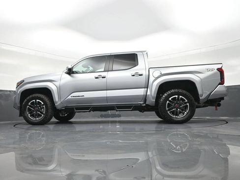 Used 2026 Toyota Tacoma TRD Sport RWD image 25