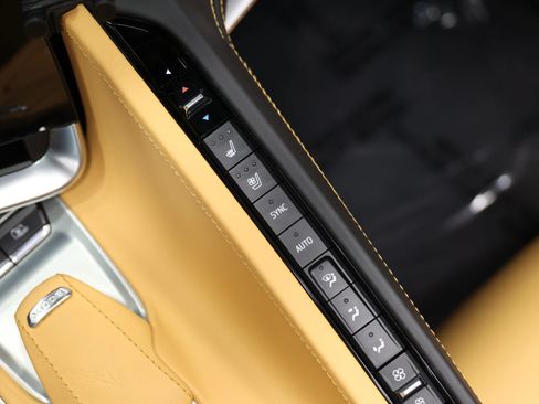 Used 2023 Chevrolet Corvette Stingray Premium Conv w/ Z51 Performance Package RWD image 52