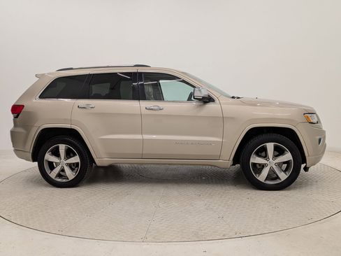 Used 2015 Jeep Grand Cherokee Overland image 8