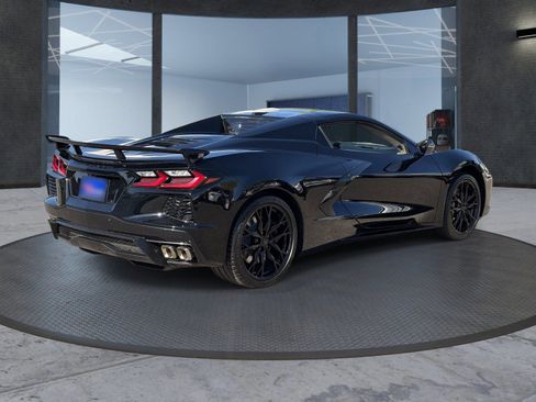 Certified 2025 Chevrolet Corvette Stingray Premium Conv w/ Z51 Performance Package RWD image 6