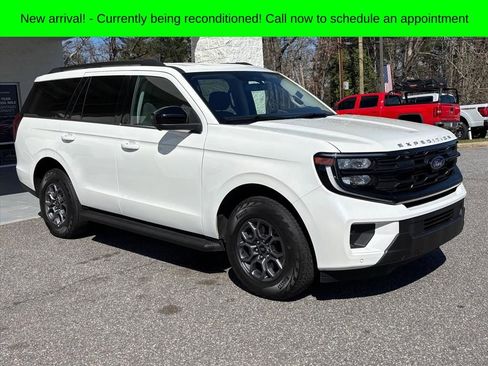 Used 2025 Ford Expedition Active image 21