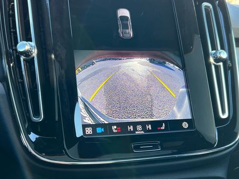 Used 2022 Volvo C40 P8 Recharge Ultimate image 22