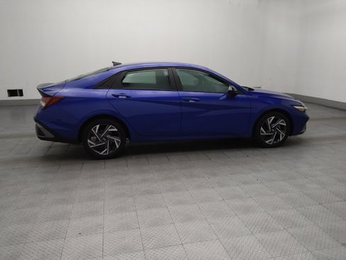 Used 2025 Hyundai Elantra Sport FWD image 10