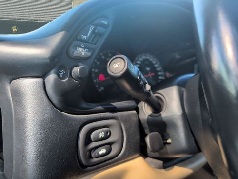 Used 2002 Chevrolet Corvette Convertible w/ Preferred Equipment Group2 RWD image 8