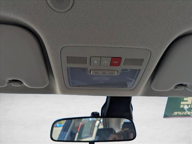 Certified 2025 Hyundai Venue Limited FWD image 21