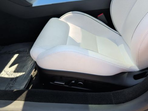 Used 2025 Tesla Model 3 Performance AWD/4WD image 14