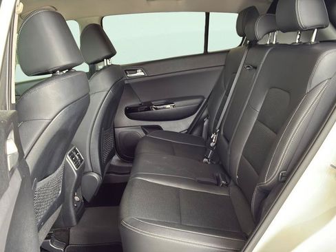 Used 2020 Kia Sportage EX FWD image 24