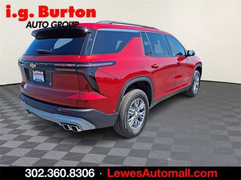 New 2025 Chevrolet Traverse LT w/ Enhanced Driving Package image 4