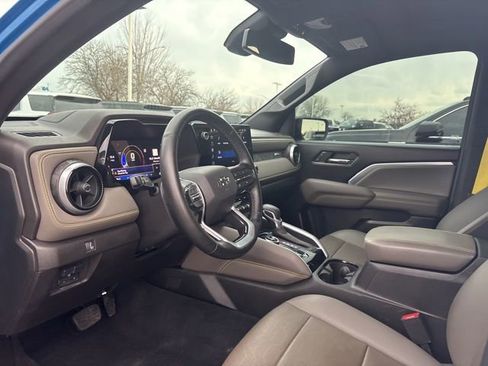 Used 2023 Chevrolet Colorado ZR2 w/ ZR2 Convenience Package III image 14