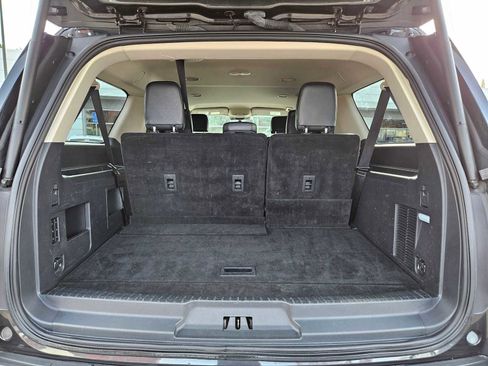 Used 2023 Ford Expedition Max XLT image 18