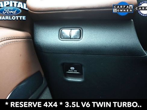 Used 2025 Lincoln Navigator Reserve AWD/4WD image 19